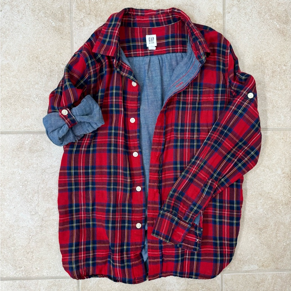 GapKids Cotton Plaid Button-Down Shirt
Size: Large (10)
Color: Red